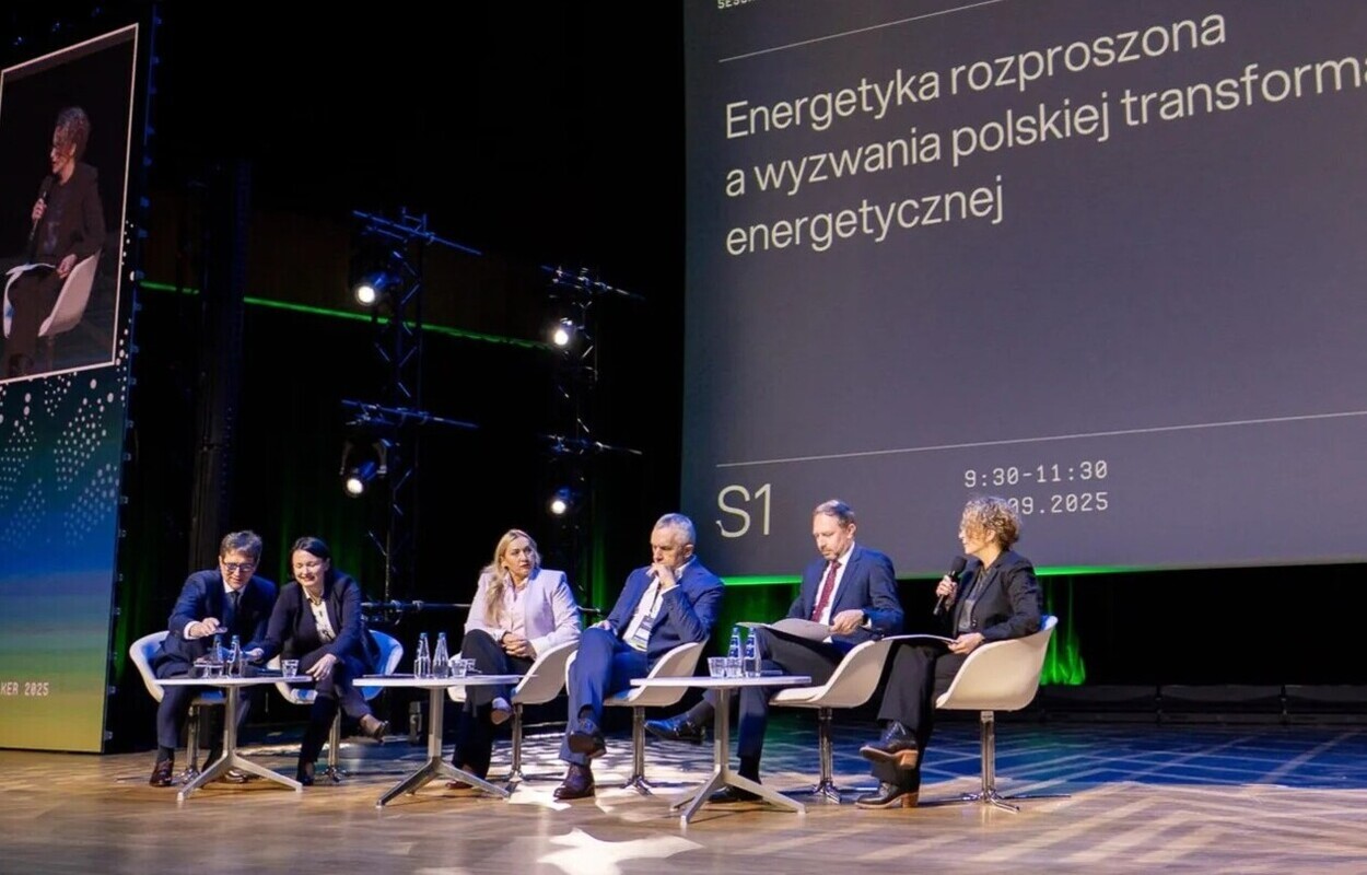 Zdjęcie przedstawia uczestników Panelu na Kongresie Energetyki Rozproszonej